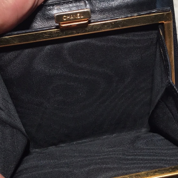 Chanel Calfskin Timeless Wallet Black - Picture 4 of 11